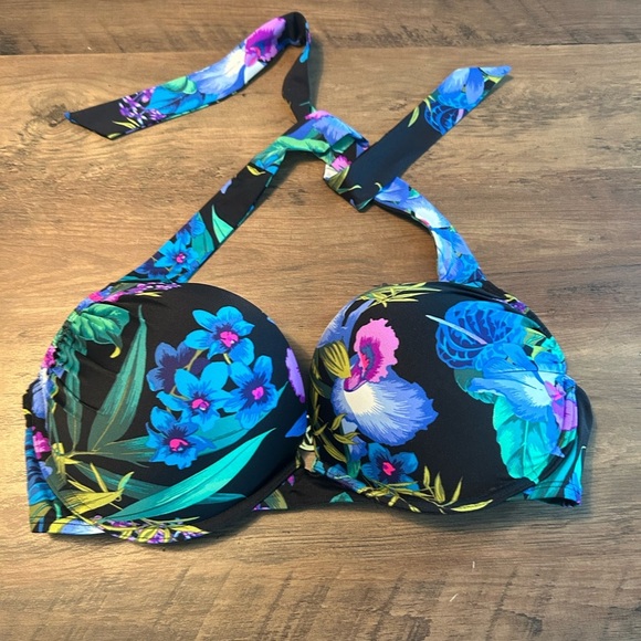 Victoria secret double padded bra ❤️🦋 - Picture 1 of 5